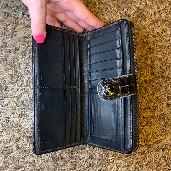 coach wallet - Picture 2 of 3